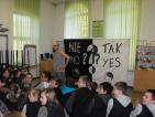 Kliknij by wej¶æ teatr2012_13_t1.jpg