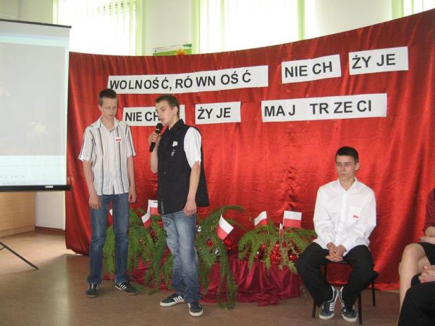 konstytucja_2008_07.jpg