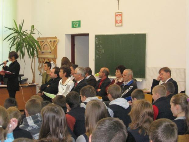 dzien_nauczyciela2008_02.jpg